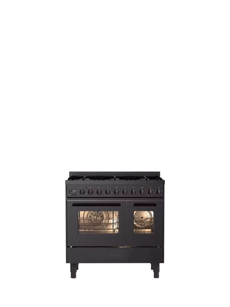 ILVE Pro Line svart fristående spis med två ugnsluckor med belysning och sex vred, mot vit bakgrund.